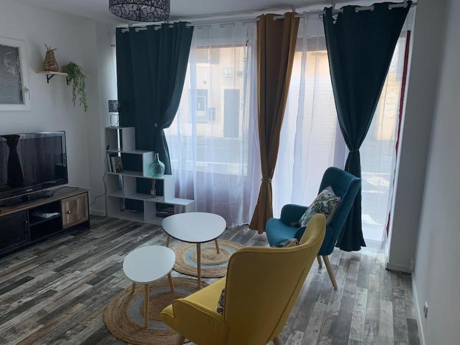 Appartement Avec Cours 日安 外观 照片