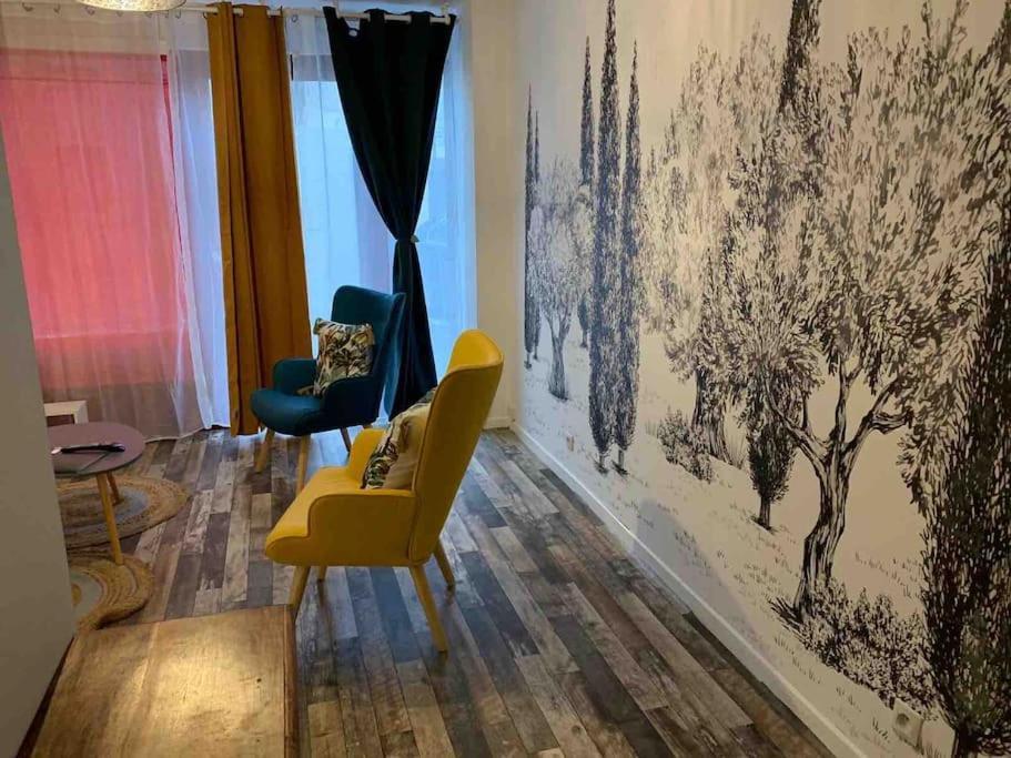 Appartement Avec Cours 日安 外观 照片
